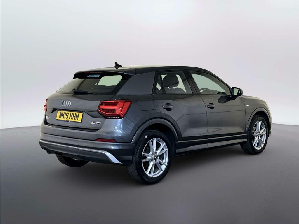 Audi Q2 30 Tfsi Sport Black #8