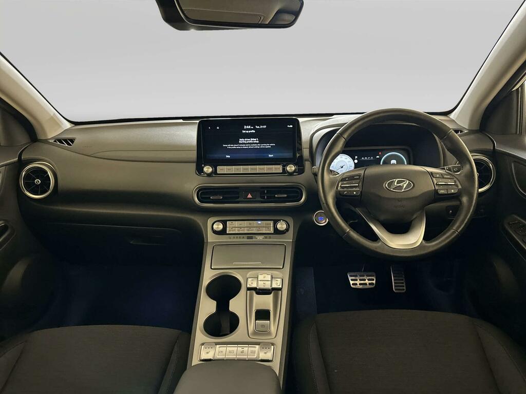 Hyundai Kona 64Kwh Premium Suv 10.5Kw Charge White #2