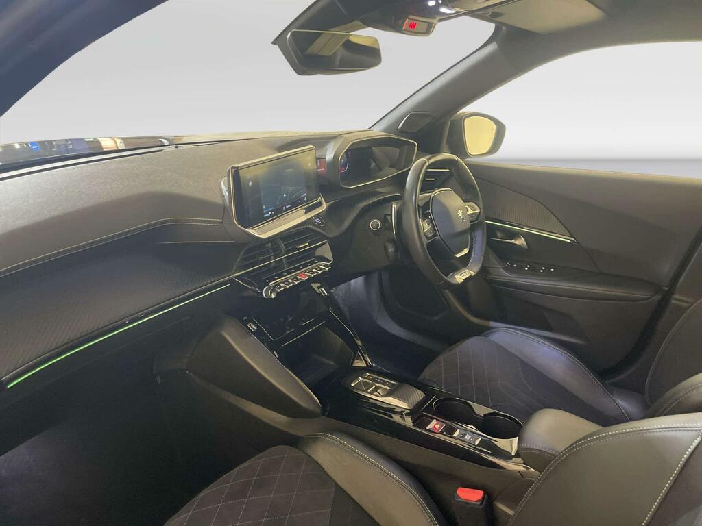 Peugeot 2008 1.2 Puretech Active Premium-plus White #10