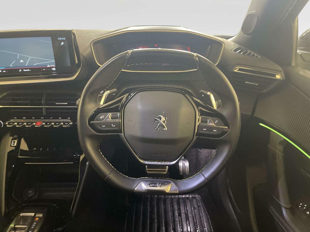 Peugeot 2008 1.2 Puretech Active Premium-plus White #14