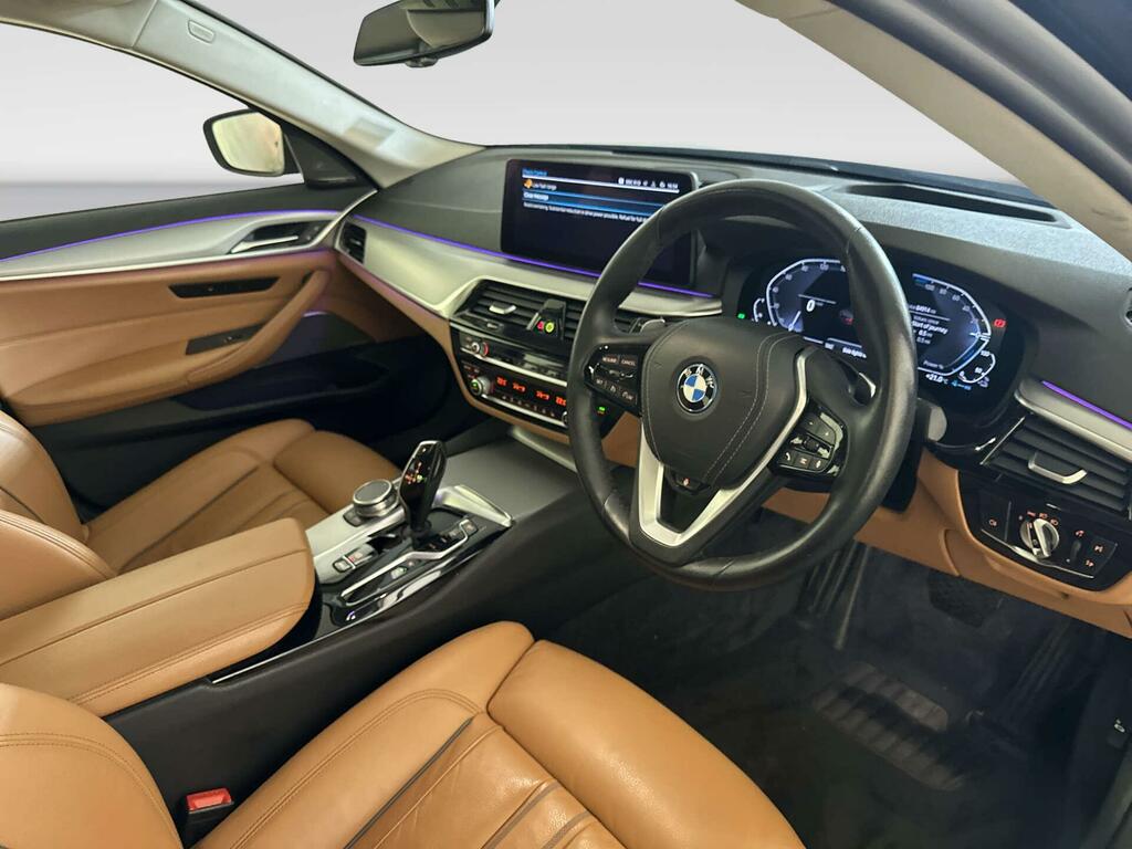 BMW 5 Series 530E Se White #13