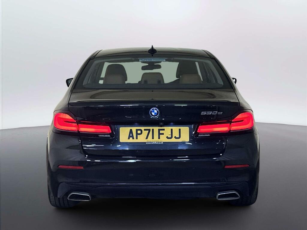 BMW 5 Series 530E Se White #7