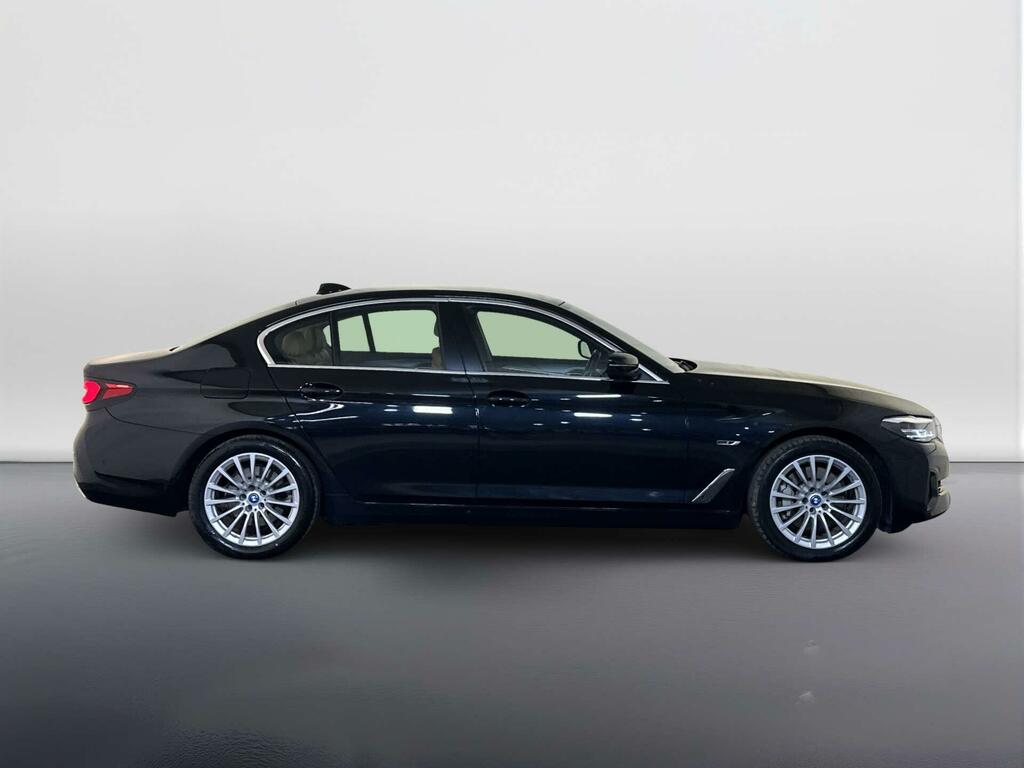 BMW 5 Series 530E Se White #9