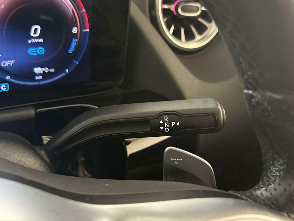 Mercedes-Benz GLA Class Amg Line Blue #19