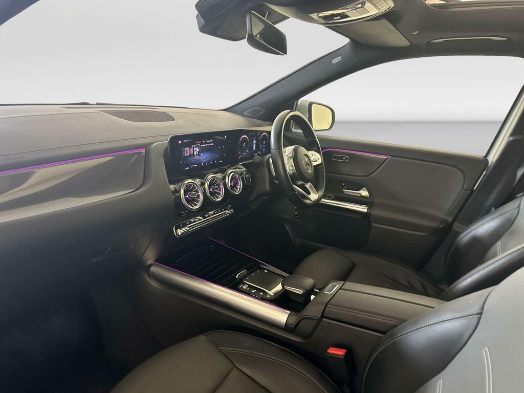 Mercedes-Benz GLA Class Amg Line Blue #10