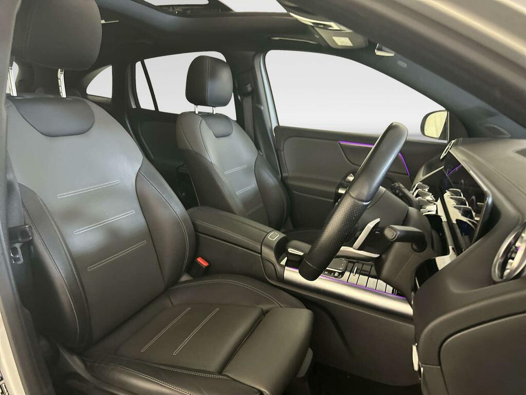 Mercedes-Benz GLA Class Amg Line Blue #13