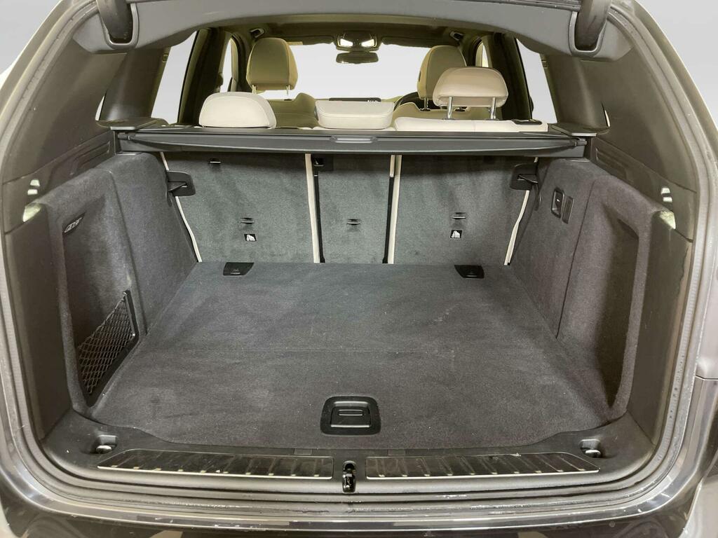 BMW iX3 80Kwh M Sport Grey #25