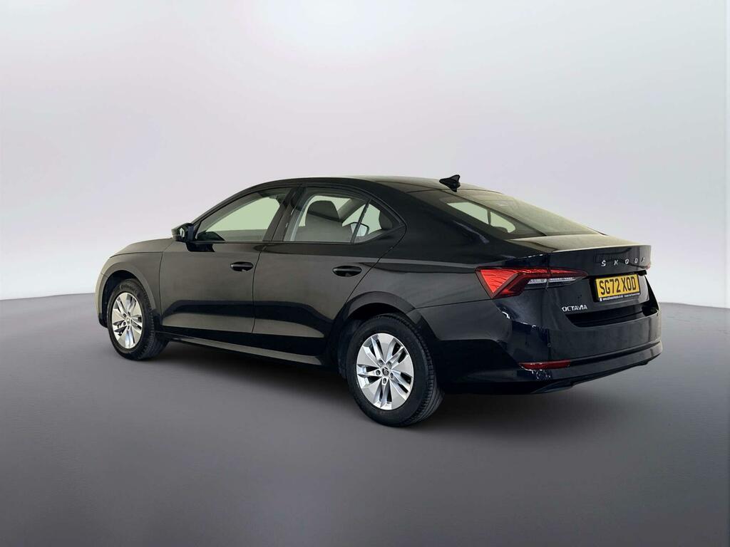 Skoda Octavia 2.0 Tdi Se Technology Hatchback Black #6