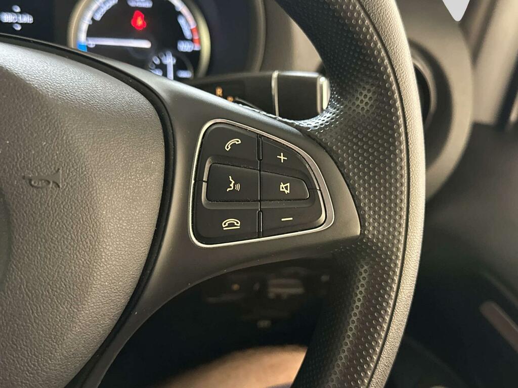 Mercedes-Benz eVito Evito 66 Premium Silver #15