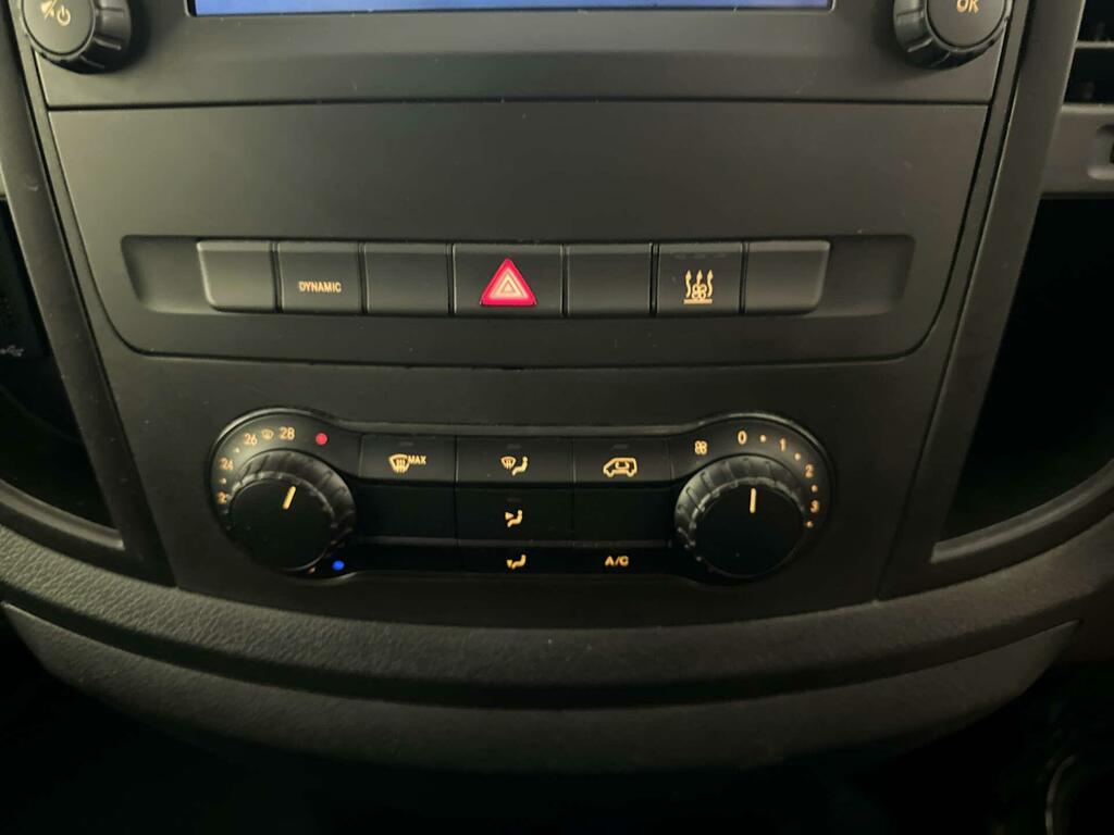 Mercedes-Benz eVito Evito 66 Premium Silver #22