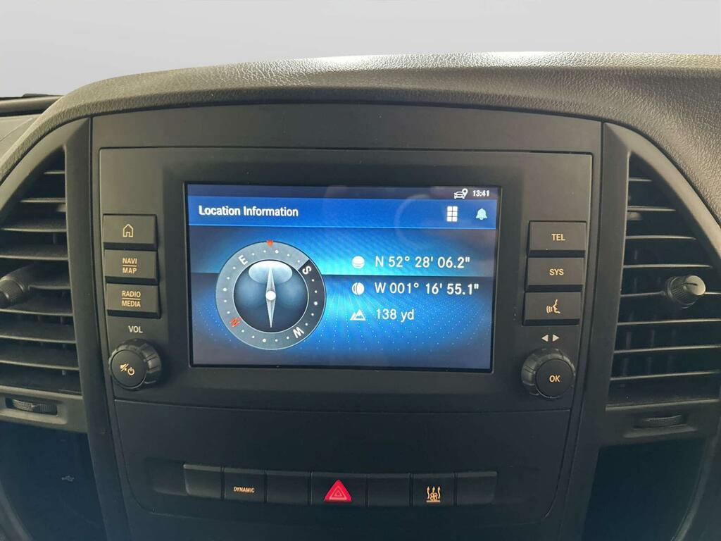 Mercedes-Benz eVito Evito 66 Premium Silver #18