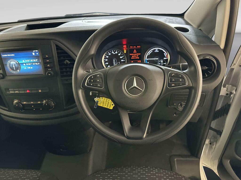 Mercedes-Benz eVito Evito 66 Premium Silver #12