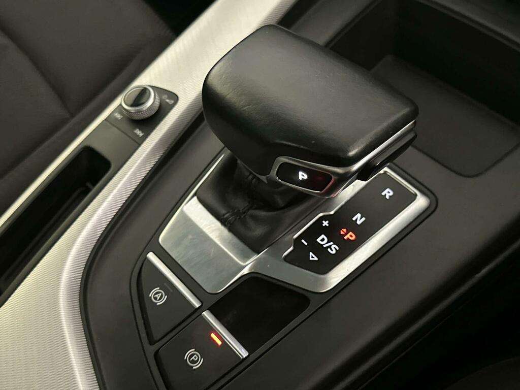 Audi A4 35 Tfsi Black Edition S Tronic Black #23