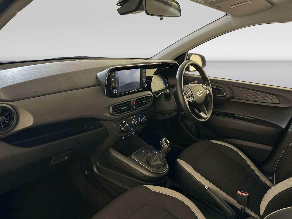 Hyundai I10 Advance White #10