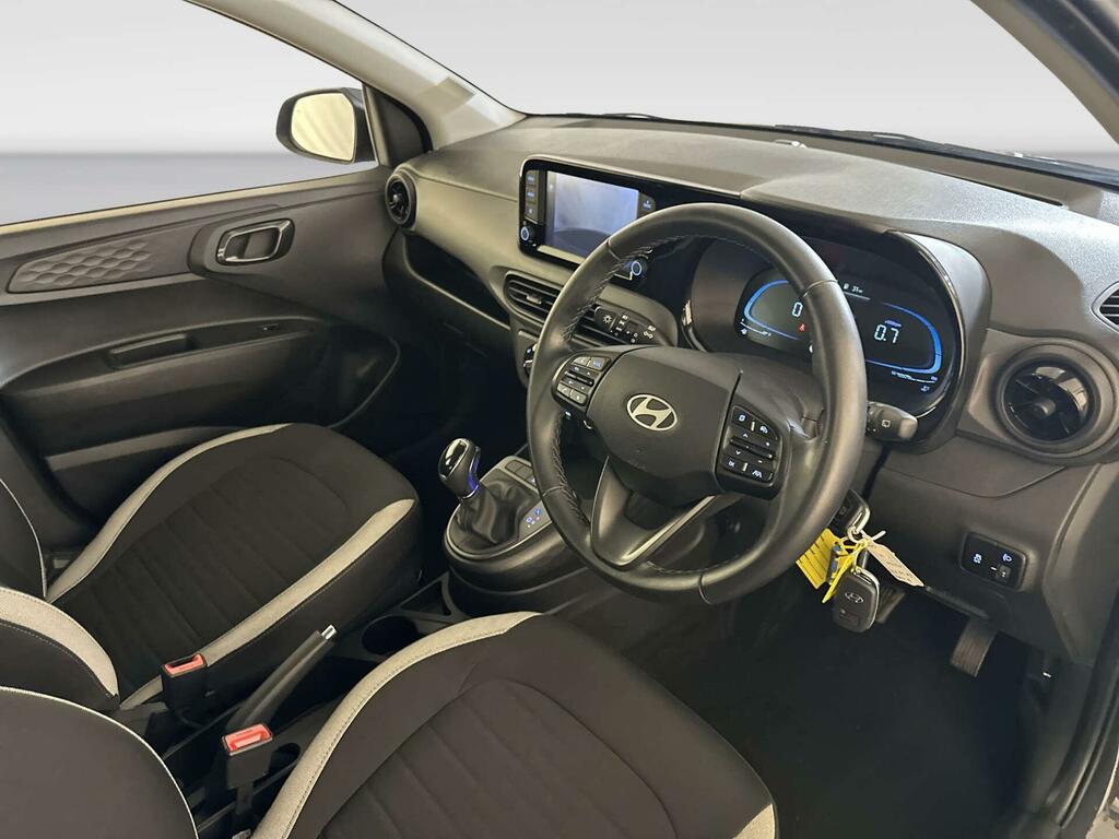 Hyundai I10 Advance White #13