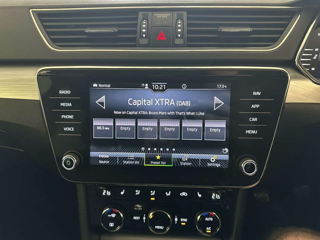 Skoda Superb 2.0 Tdi Cr Se Technology Dsg White #20