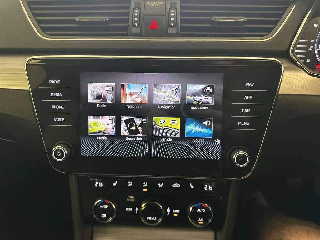 Skoda Superb 2.0 Tdi Cr Se Technology Dsg White #21