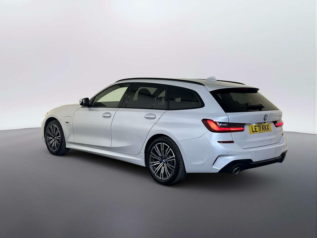 BMW 3 Series 2.0 330E 12Kwh M Sport Touring Plug-in White #6