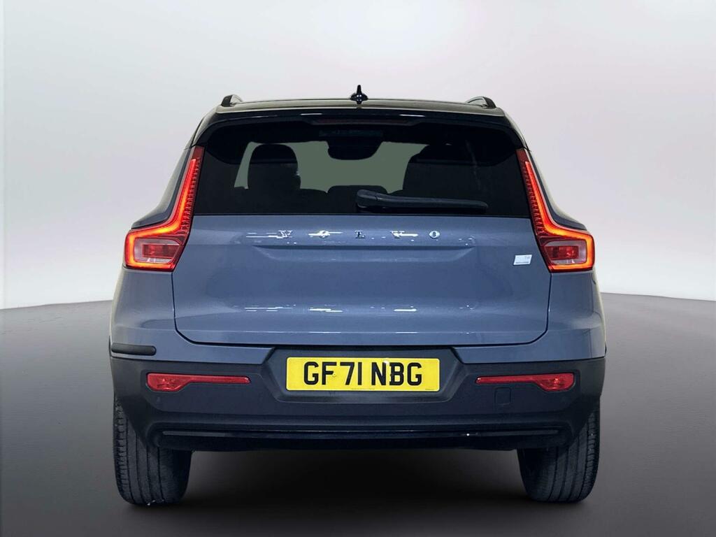 Volvo XC40 Inscription Pro Black #7