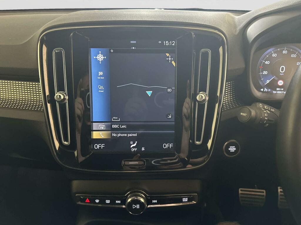 Volvo XC40 Inscription Pro Black #21