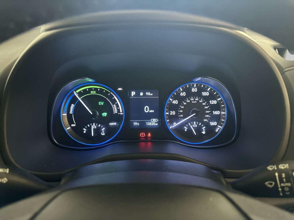 Hyundai Kona #16