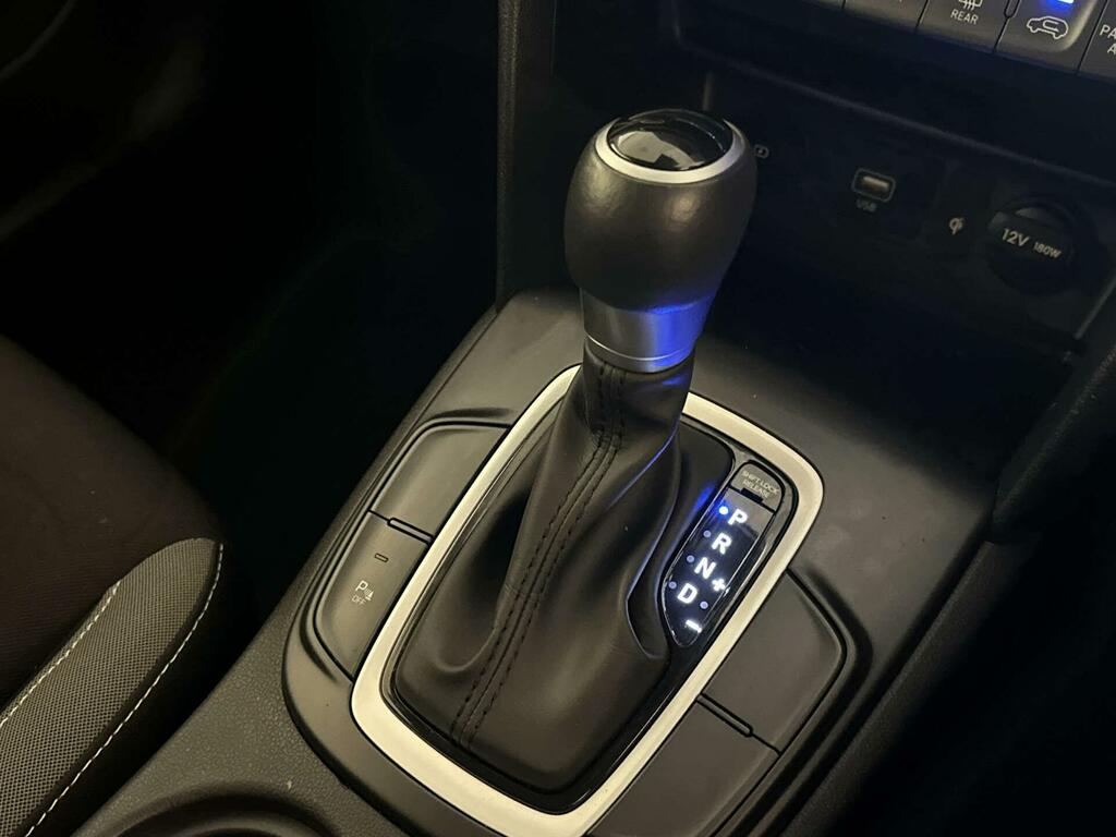 Hyundai Kona #23