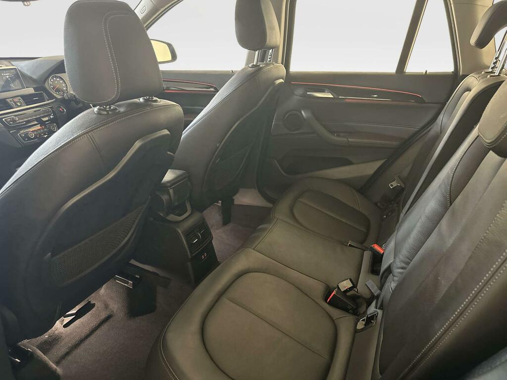 BMW X1 Sdrive 20I Xline Step White #11