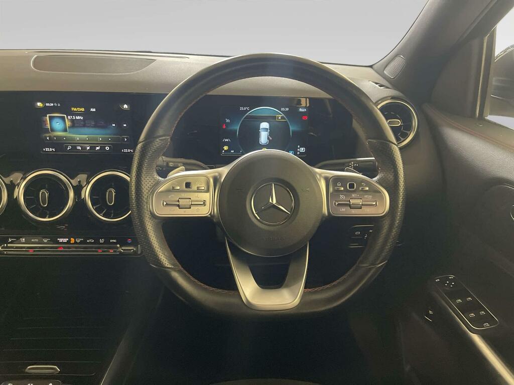 Mercedes-Benz GLA Class Gla 180 Amg Line Edition Black #14