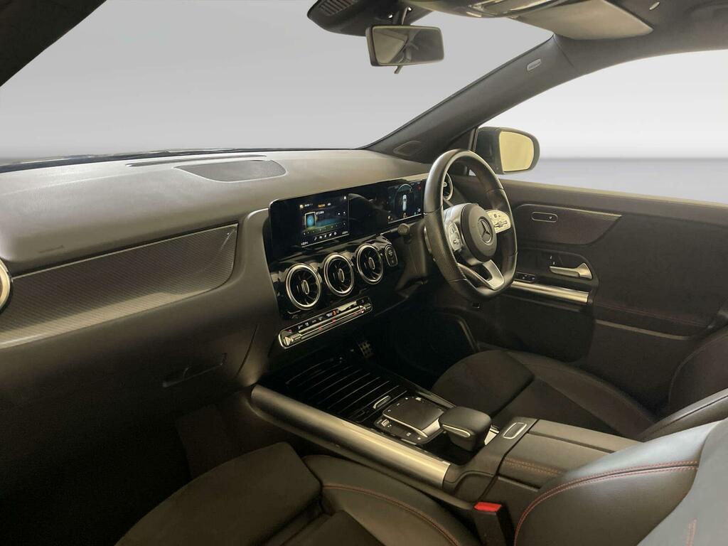 Mercedes-Benz GLA Class Gla 180 Amg Line Edition Black #10
