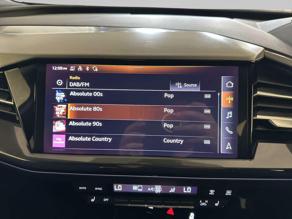 Audi Q4 E Tron Audi Q4 E-tron Q4 S Line 40 E-tron 150,00 Kw Blue #21