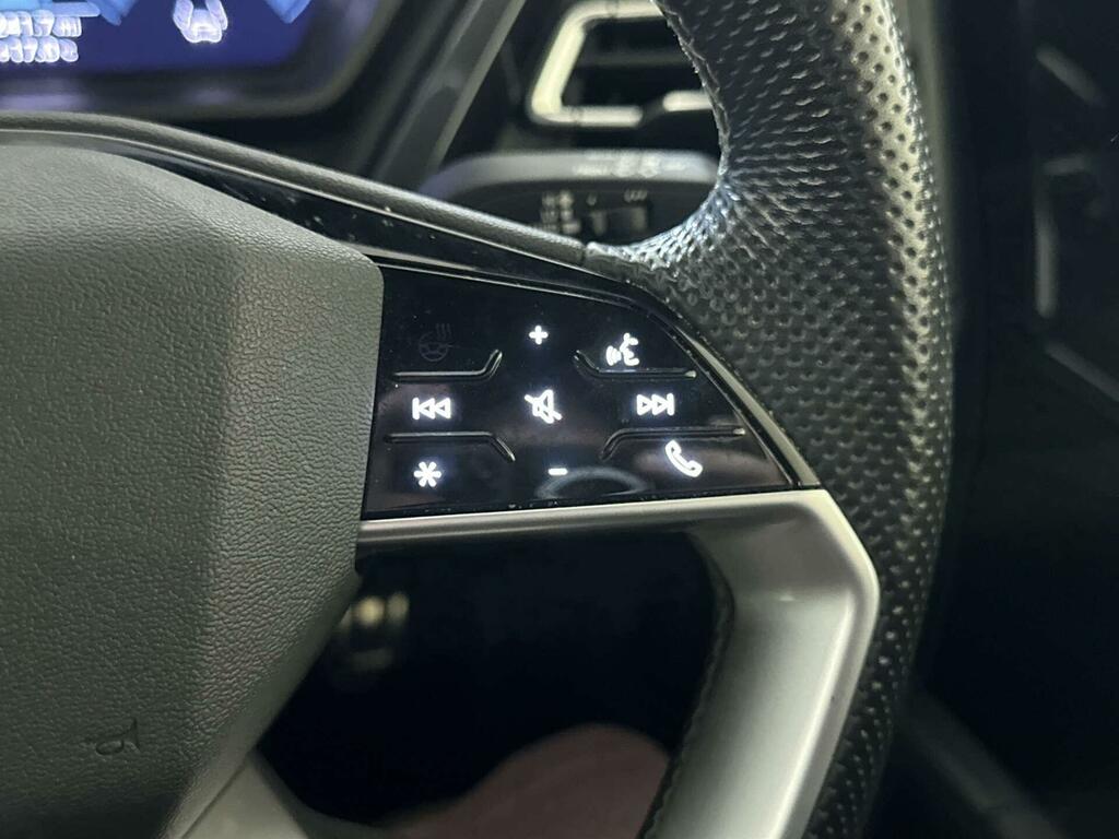 Audi Q4 E Tron Audi Q4 E-tron Q4 S Line 40 E-tron 150,00 Kw Blue #17