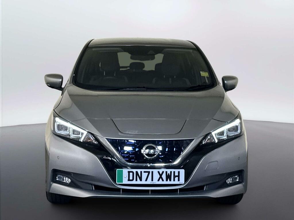 Nissan Leaf 40Kwh Tekna Hatchback 150 Ps Silver #3