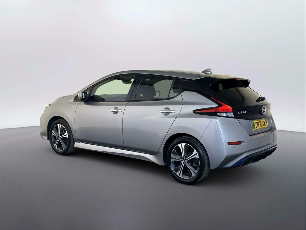 Nissan Leaf 40Kwh Tekna Hatchback 150 Ps Silver #6