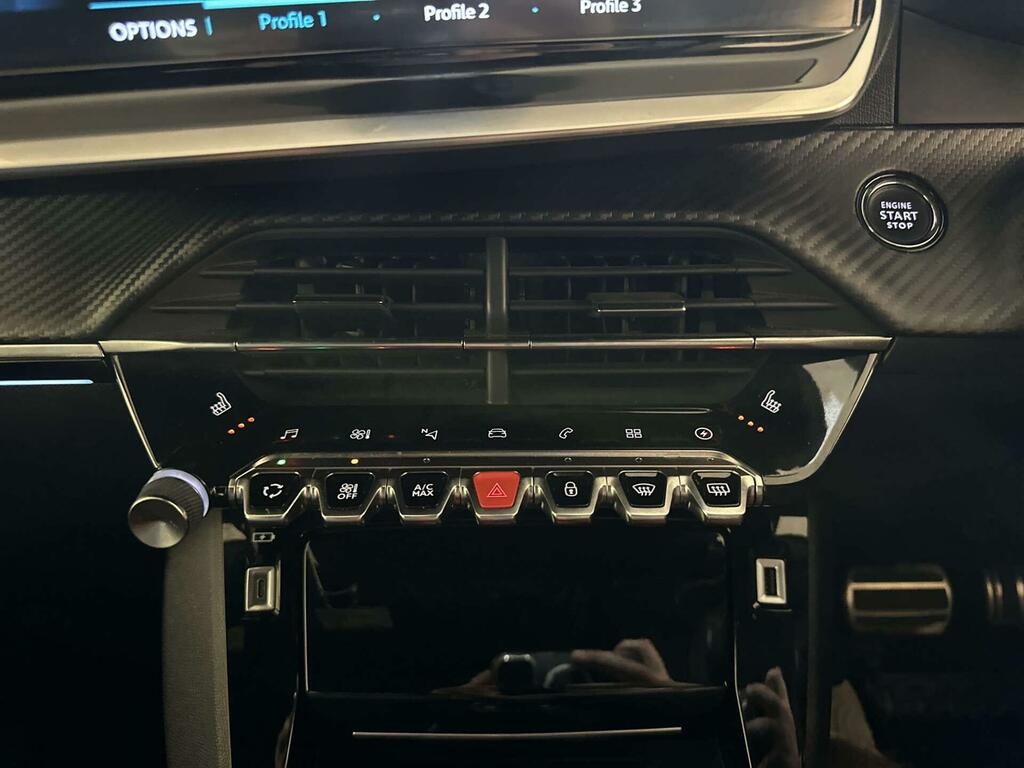 Peugeot e-2008 100Kw E-2008 Gt 50Kwh Red #23