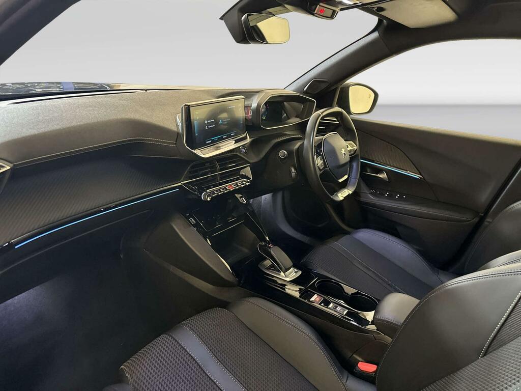 Peugeot e-2008 100Kw E-2008 Gt 50Kwh Red #10