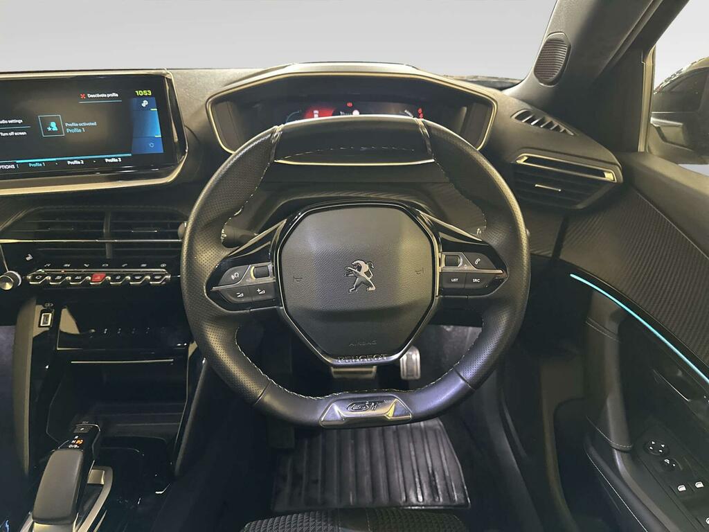 Peugeot e-2008 100Kw E-2008 Gt 50Kwh Red #14