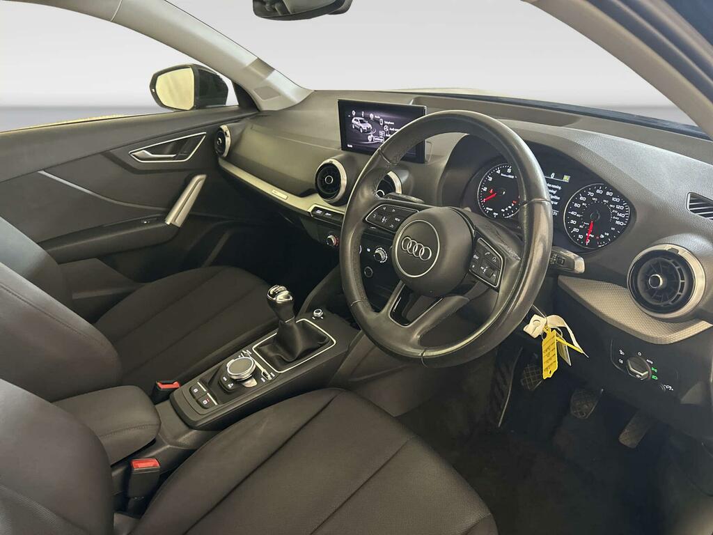 Audi Q2 35 Tfsi S Line S Tronic Black #13