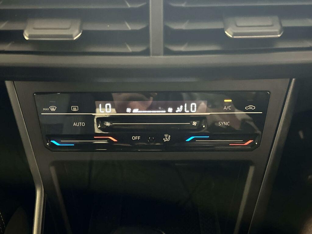 Volkswagen Taigo Suv Black #23