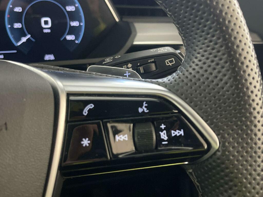 Audi E-tron 300Kw 55 Quattro 95Kwh S Line Grey #17