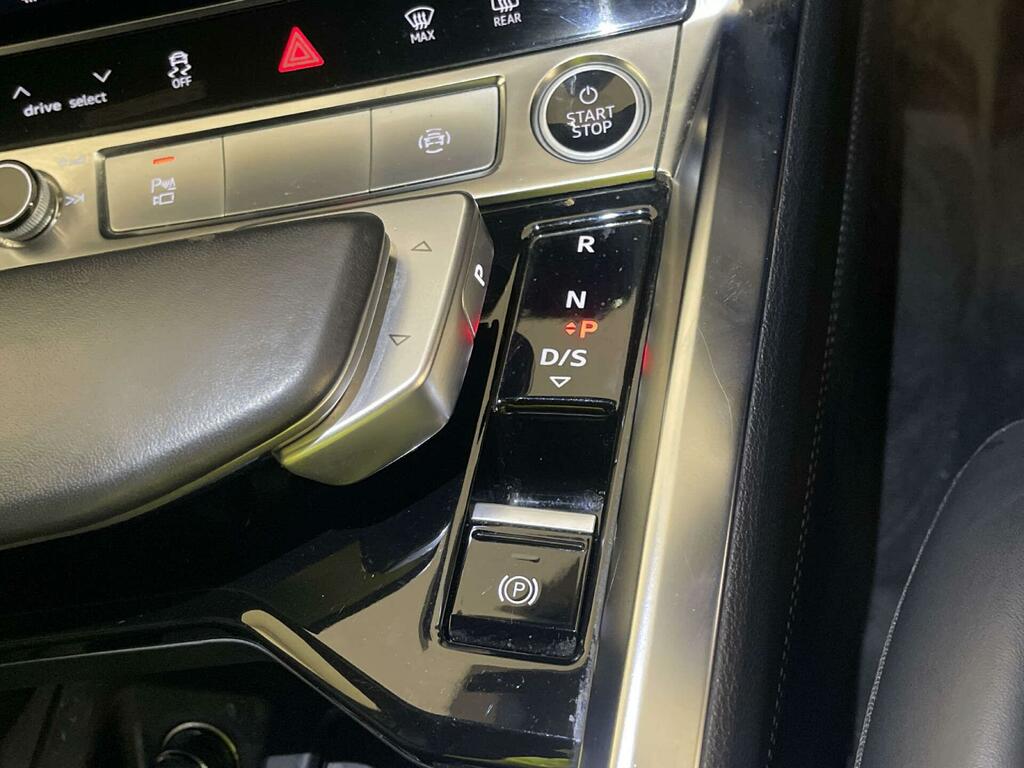 Audi E-tron 300Kw 55 Quattro 95Kwh S Line Grey #23