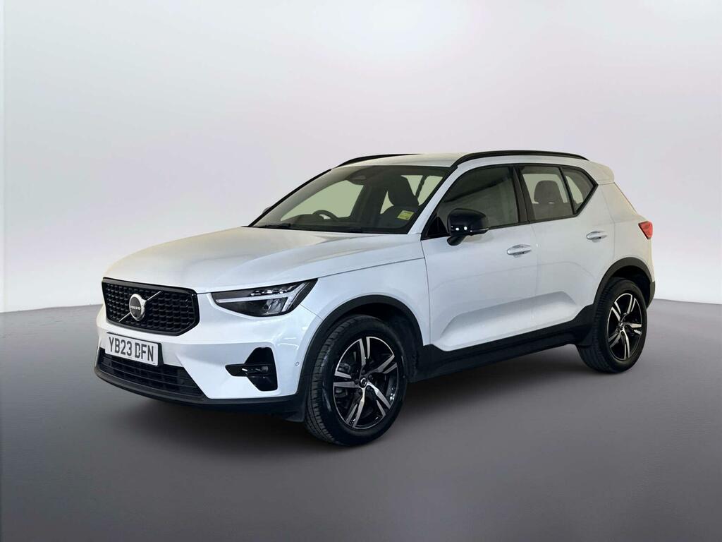 Volvo XC40 2.0 B3 Mhev Plus Dark Suv Hybrid Dct Au White #4