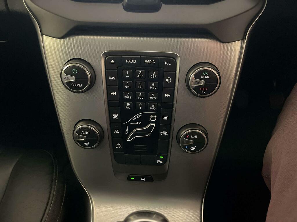 Volvo V40 Cross Country T3 150Bhp Pro - Sensus Navigation Blue #22