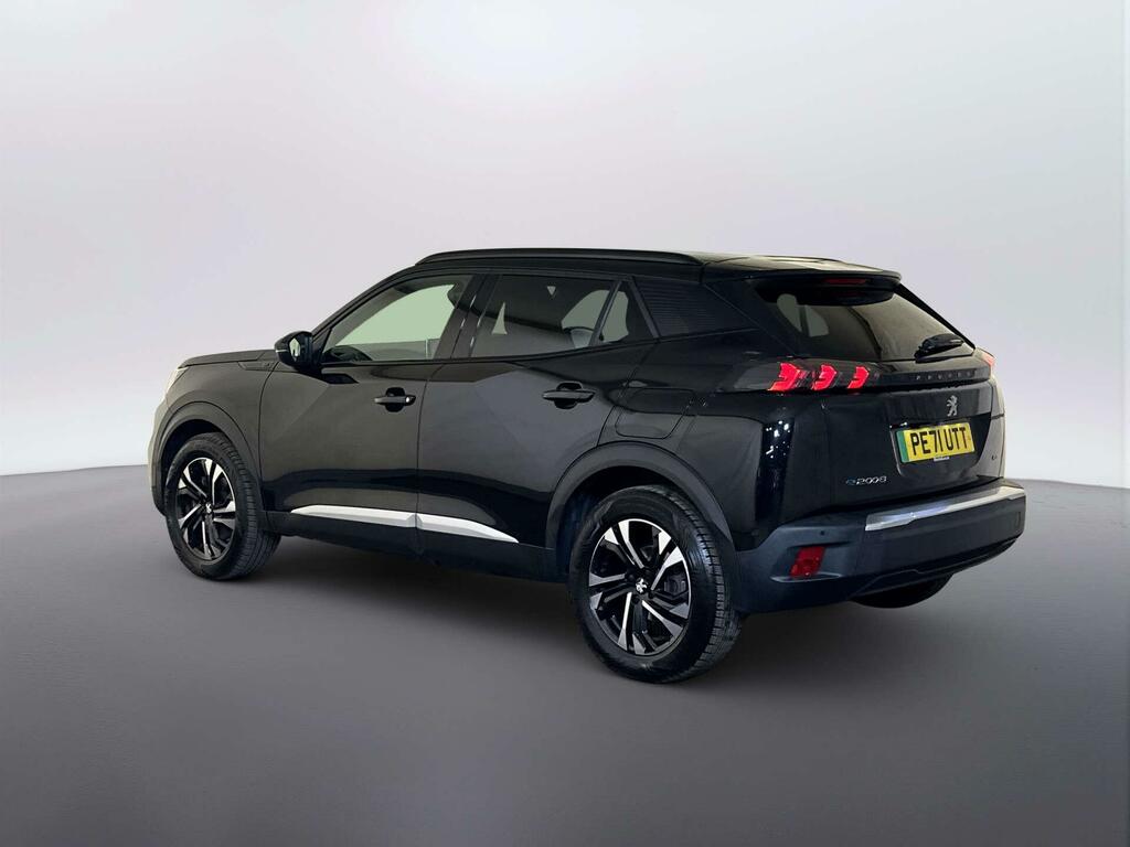 Peugeot e-2008 50Kwh Gt Suv 136 Ps Black #6