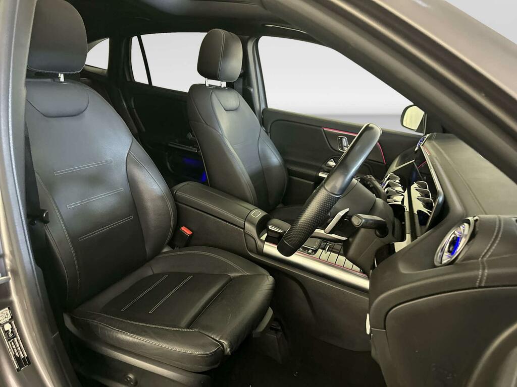 Mercedes-Benz GLA Class Gla 220D 4Matic Amg Line Premium Plus Silver #12