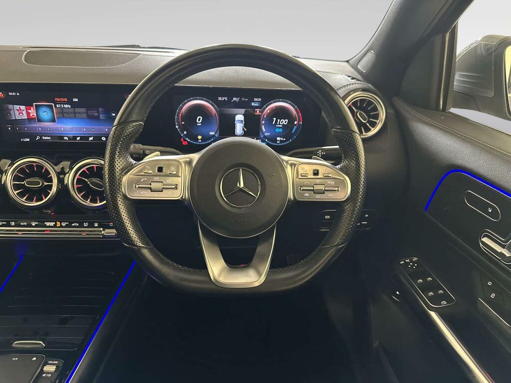 Mercedes-Benz GLA Class Gla 220D 4Matic Amg Line Premium Plus Silver #15