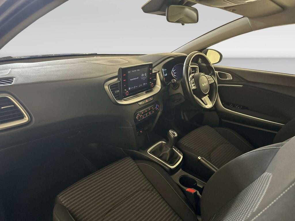 Kia Ceed 1.5 T Gdi Gt Line Hatchback Blue #10