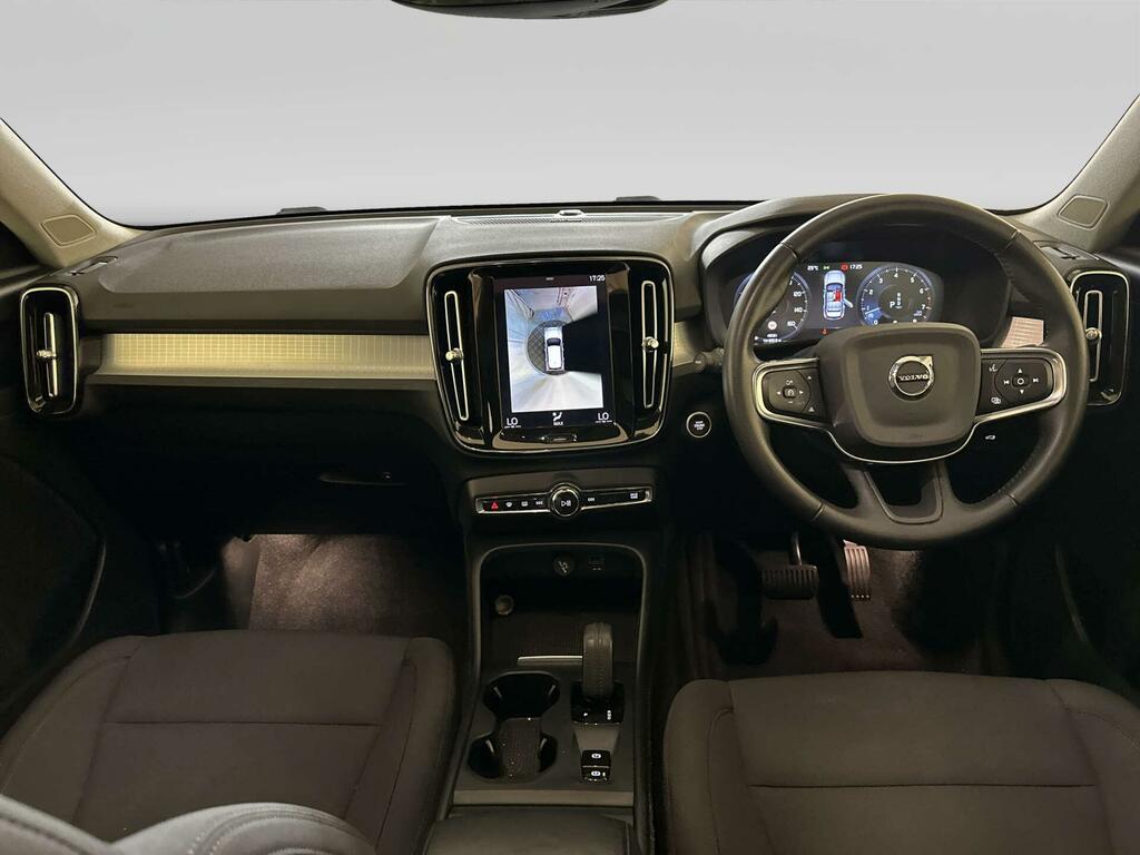 Volvo XC40 2.0 B4 Mhev Momentum Suv Hybrid Aw Black #2