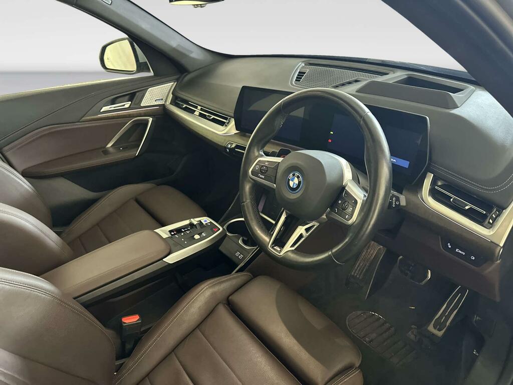 BMW iX1 30 66.5Kwh M Sport Grey #16