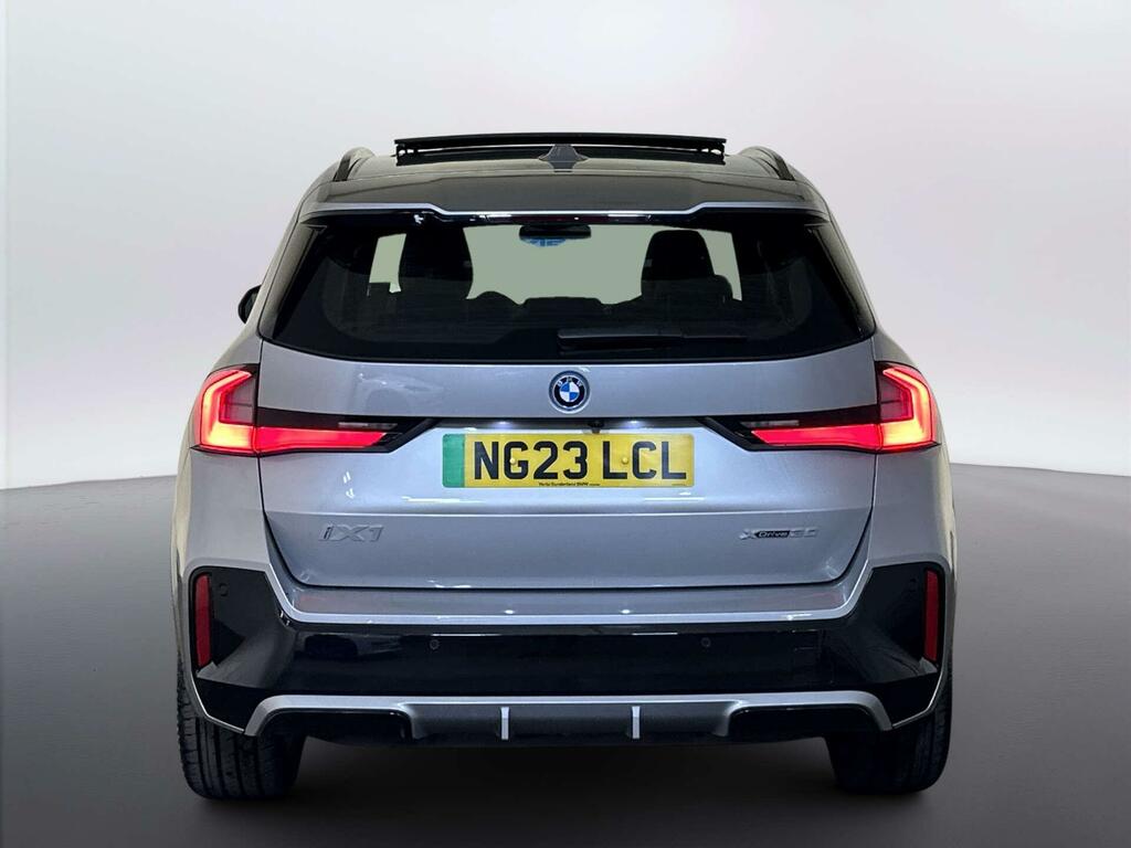 BMW iX1 30 66.5Kwh M Sport Grey #7