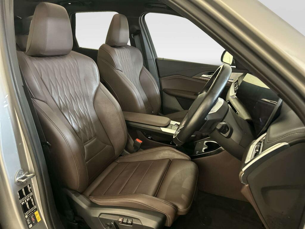 BMW iX1 30 66.5Kwh M Sport Grey #11